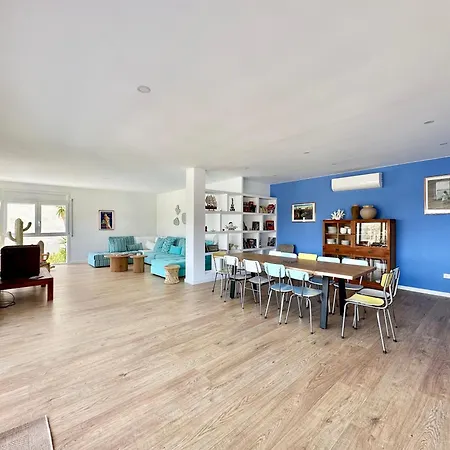 - Canyelles Petites Villa