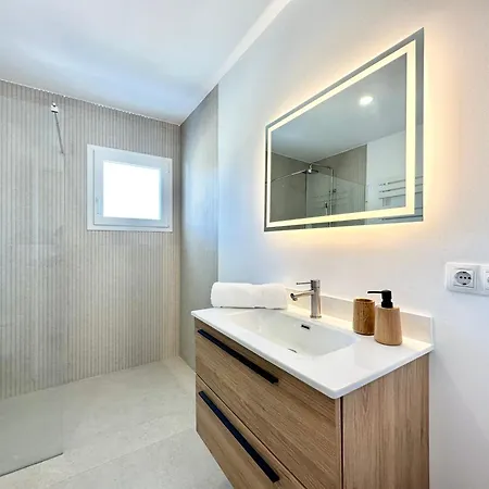 - Canyelles Petites Villa *